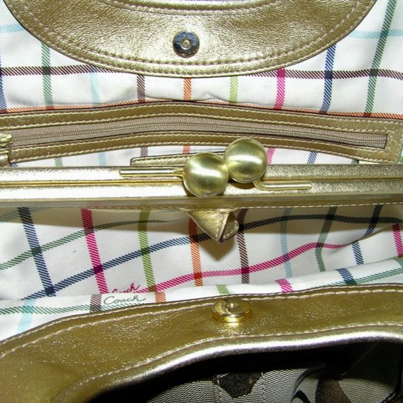 COACH 1990's Classic Handbag with Gold Trim - Picture 7 of 8